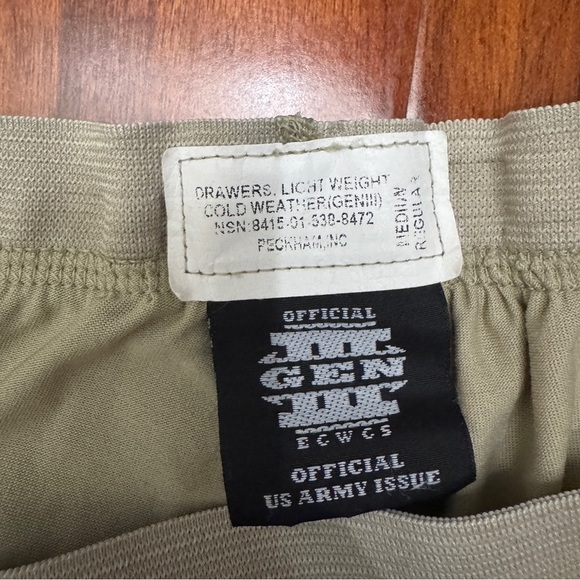 US Army Peckham Drawers Light Weight Cold Weather GEN III Thermal Medium Reg - Picture 5 of 8